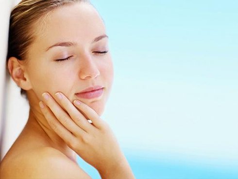 £49 for Three Sessions of Non-Surgical Face Lifts (RRP £290, Save 83%)